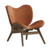 A Conversation Piece Lepotuoli Dark Oak/Hope Leather Cognac
