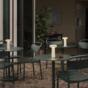 Linear Steel Ruokailutuoli Dark Green 